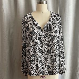 Bobeau Long Sleeve Black and White Blouse